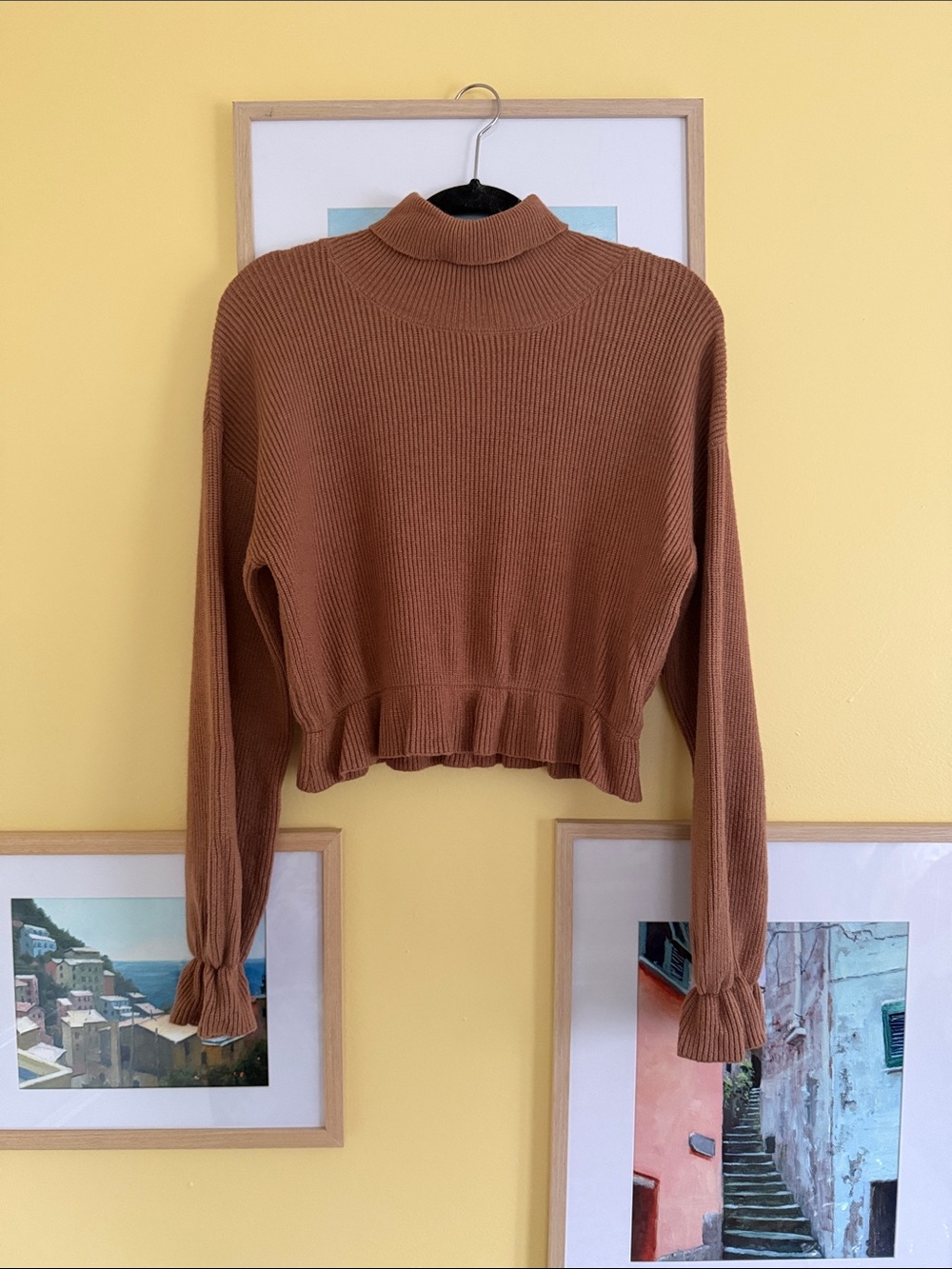 MINKPINK Brown Ribbed Cropped Turtleneck Sweater Ruffle Hem Size M